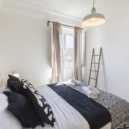 Lovelystay - Bonsai Light And Comfort Flat Lisbon Room photo