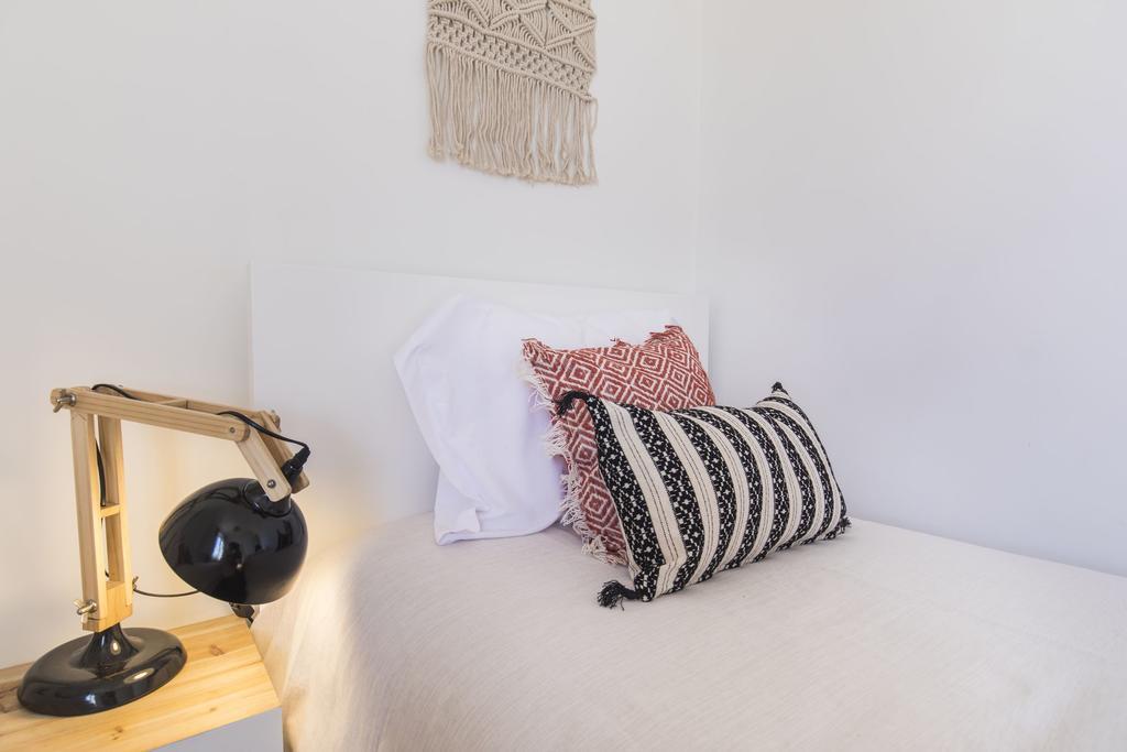 Lovelystay - Bonsai Light And Comfort Flat Lisbon Room photo